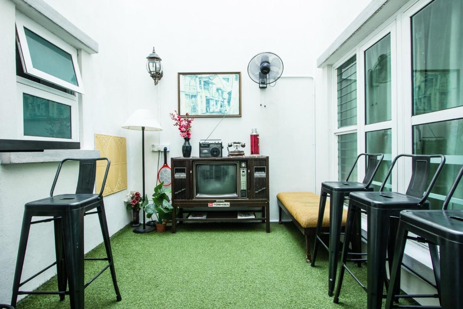 Nautilus Bay Home Inn Джорджтаун Экстерьер фото